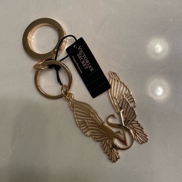 Victoria secret Angel Wings Keychain - Picture 2 of 3